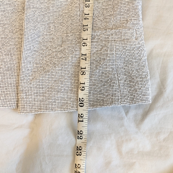 Like New Ann Taylor Factory Tweed Blazer Peplum Sleeves Size 2 - Picture 4 of 10